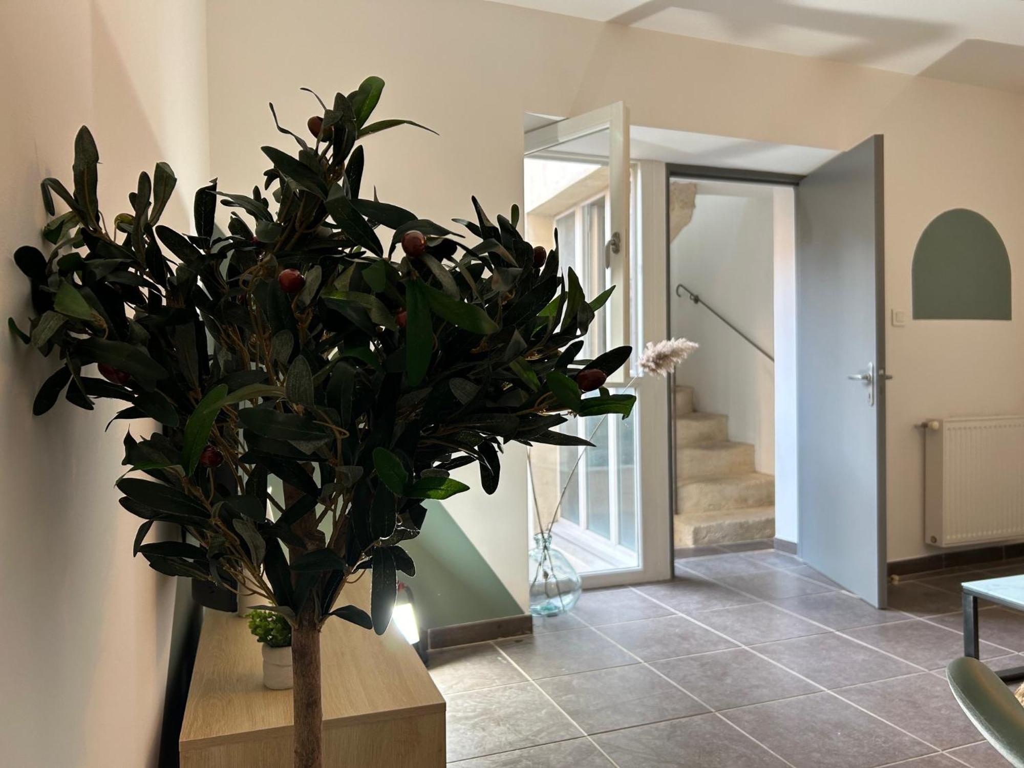Olive Serenity Arles Eksteriør bilde